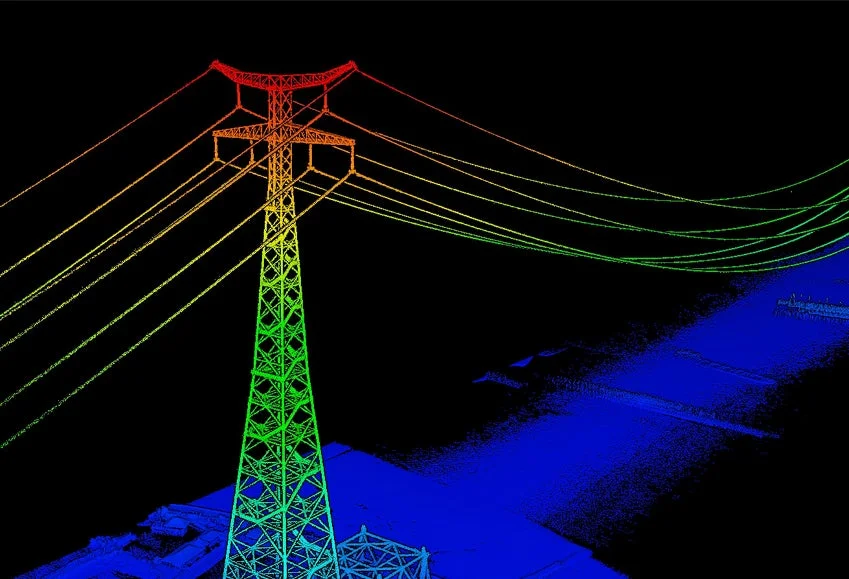 送電線の鉄塔と点群データ
