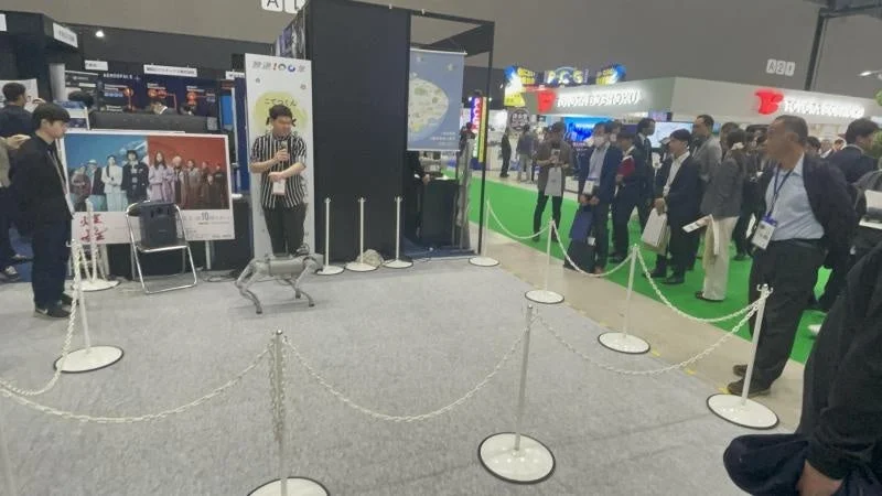 四足歩行ロボットのクローズアップ