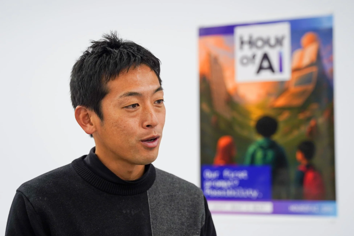 Hour of AIイベントで話す男性