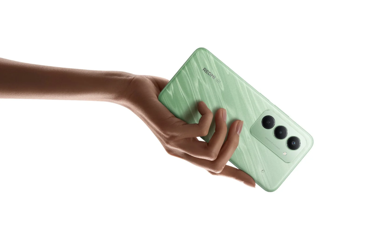 手に馴染むデザインのスマートフォン