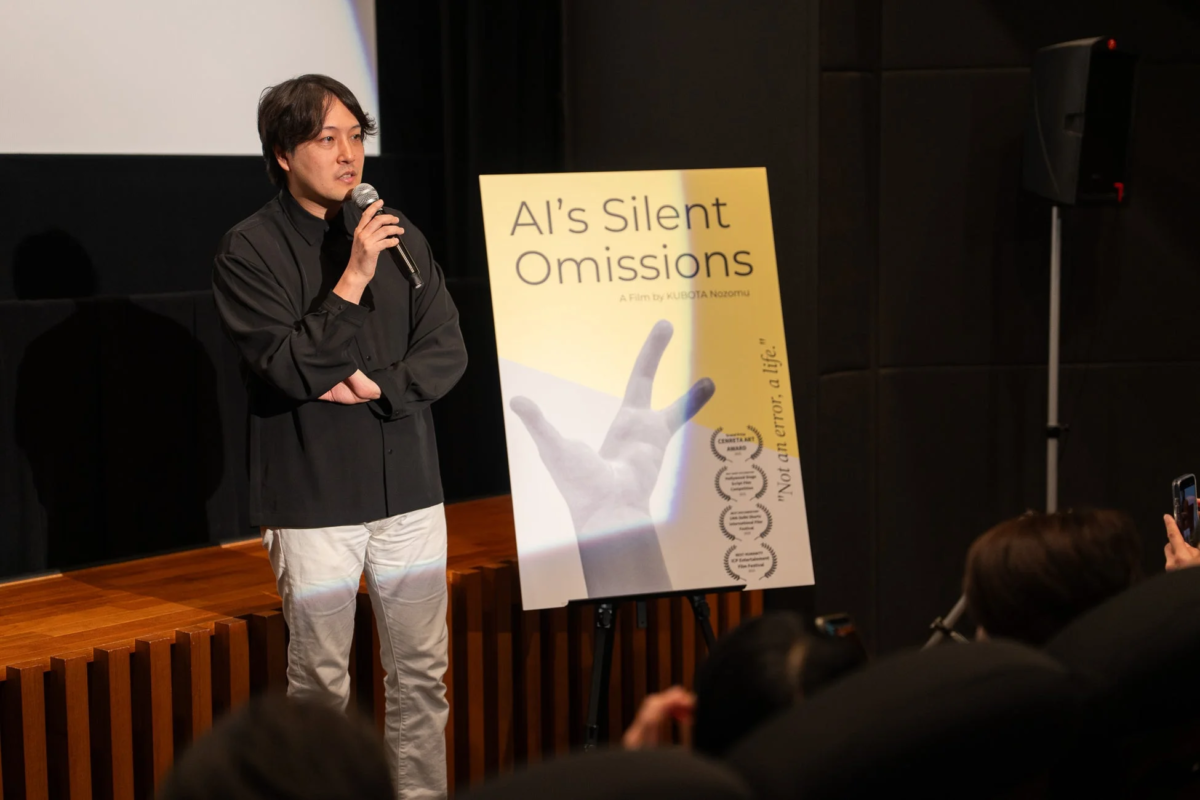 講演中の窪田望監督