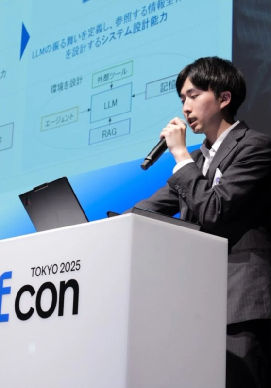 講演中の市村健太氏