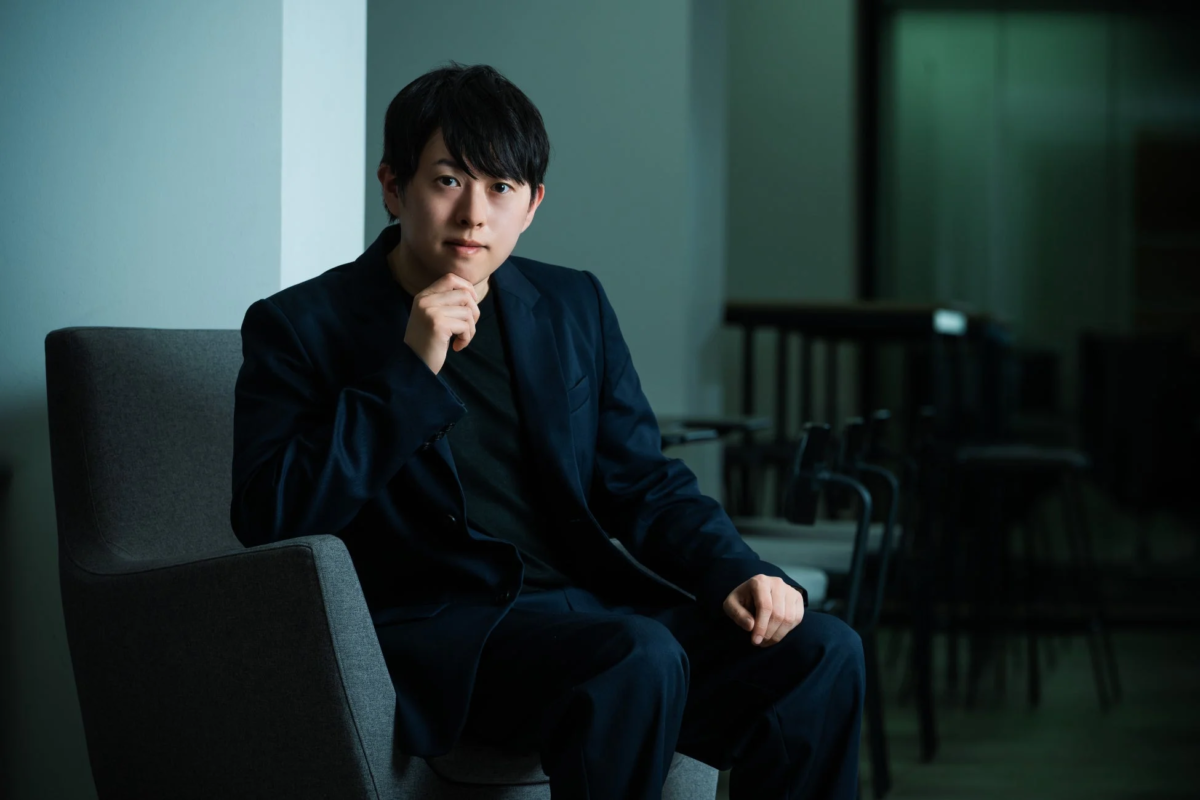 思案する男性のポートレート