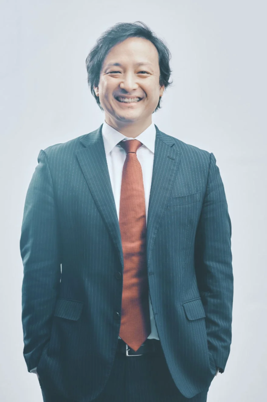 男性,ビジネスマン,スーツ,笑顔,アジア人,ポートレート,フォーマル,プロフェッショナル