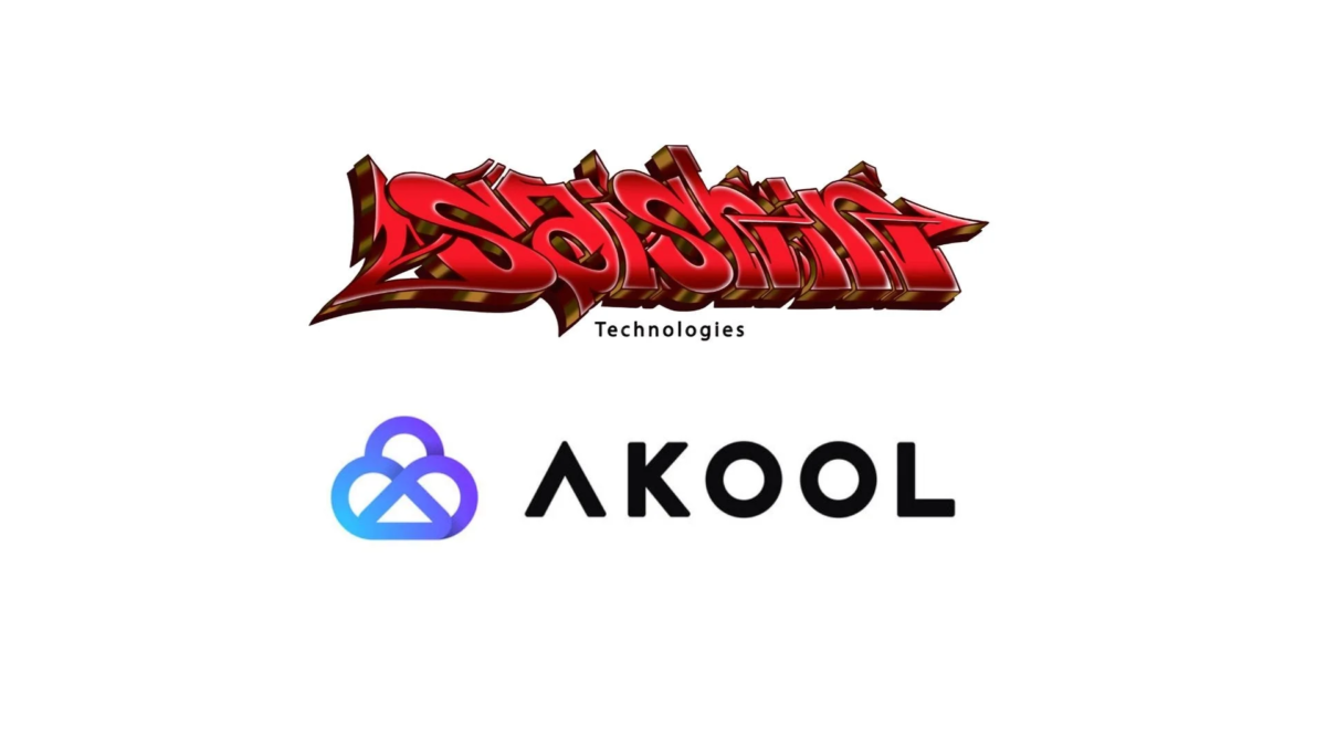 AKOOLとSaishin Technologiesのロゴ