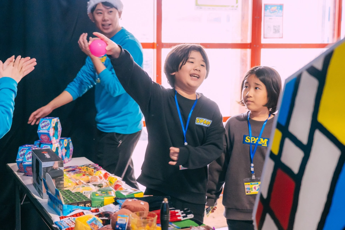 イベントで子供たちが交流しています