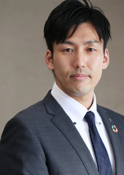 クロスティホールディングスの担当者